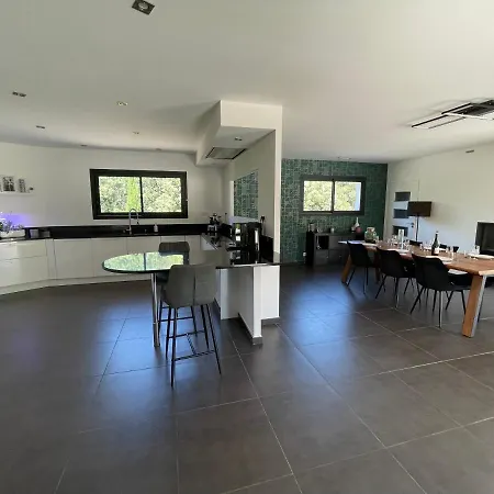 Artos - Piscine - 300 M2 Villa