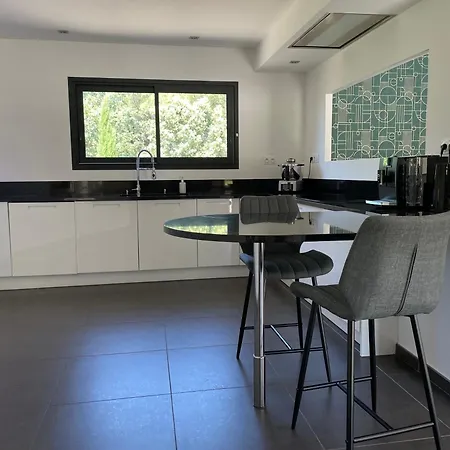 Artos - Piscine - 300 M2 Villa