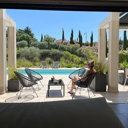 Villa Artos - Piscine - 300 M2 *