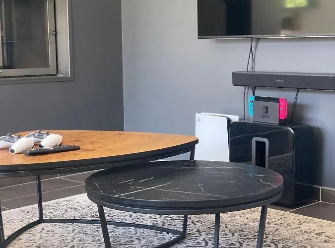 Artos - Piscine - 300 M2 *